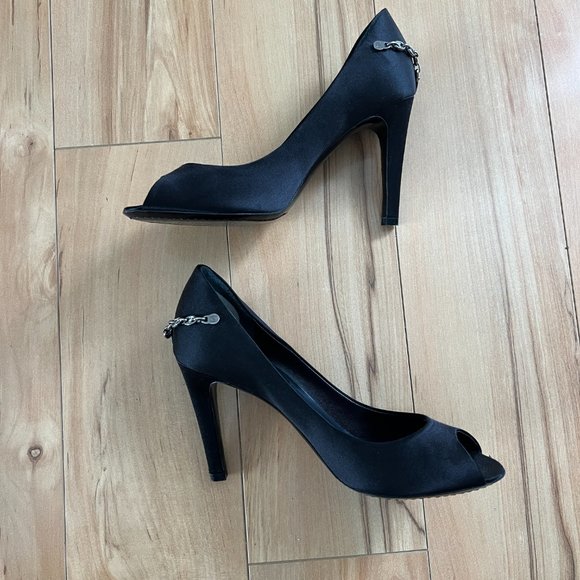 Celine Peep Toe Black Satin Pumps with Chain on Back Size 36.5 $895 - Picture 13 of 14